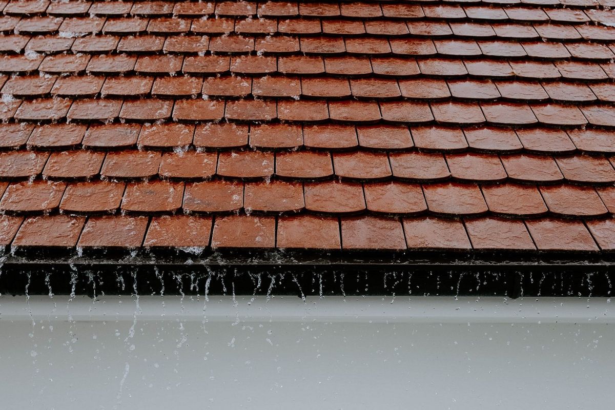 pourquoi-faire-nettoyer-votre-toiture pourquoi faire nettoyer votre toiture ?