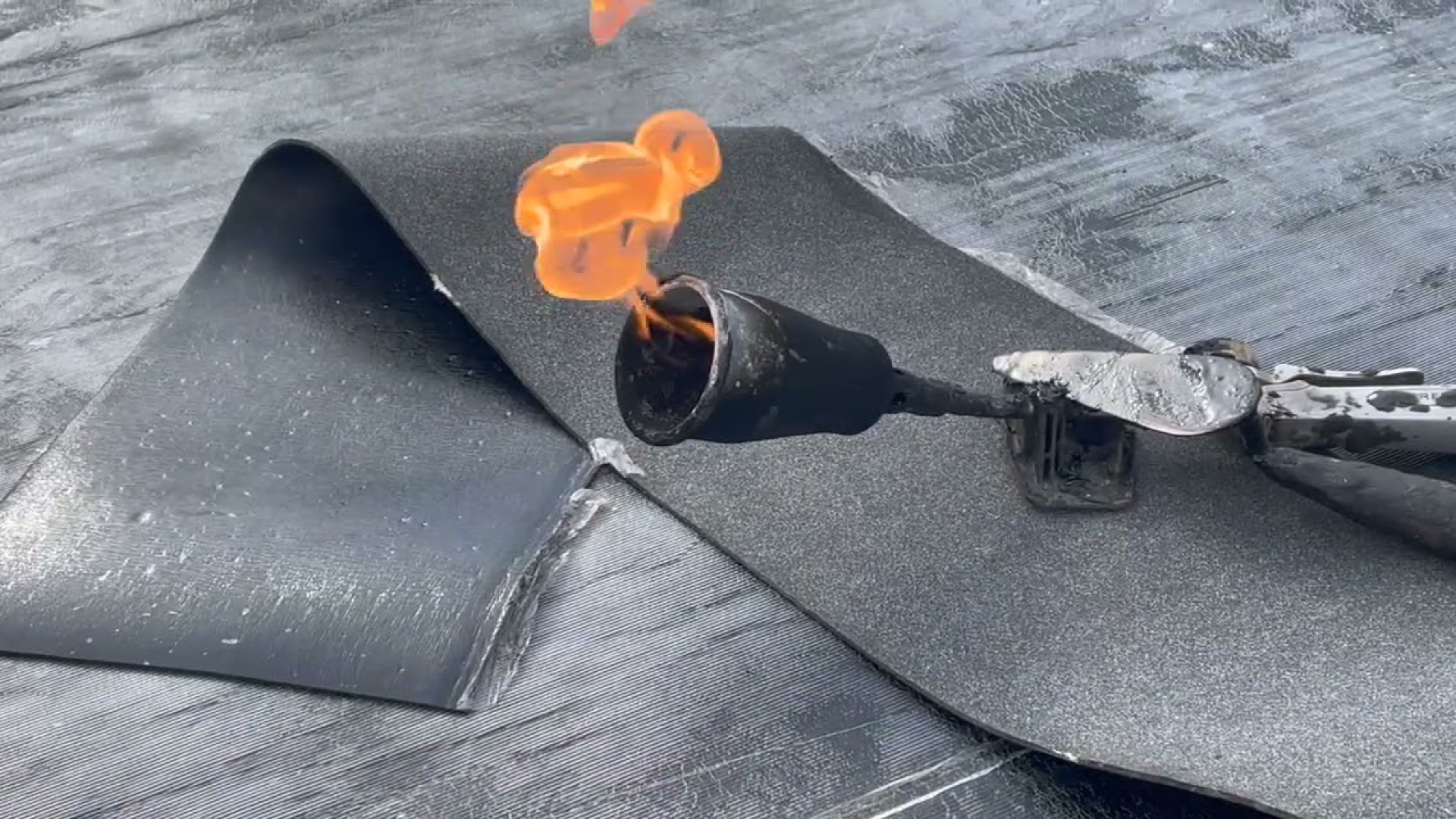 Etanchéité toiture : Guide complet en 2024